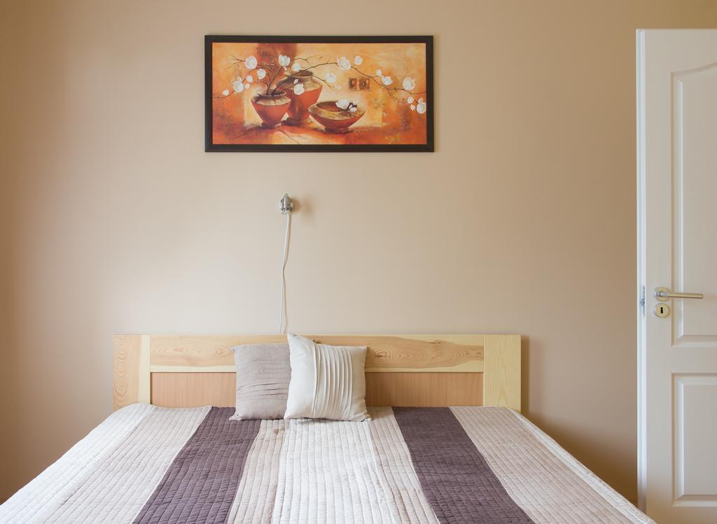 Aqua Apartman Gyula Phòng bức ảnh