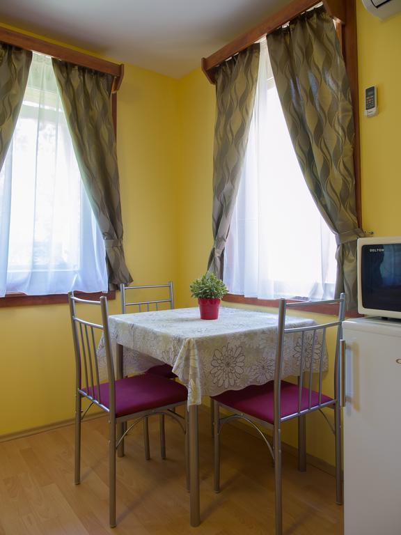 Aqua Apartman Gyula Ngoại thất bức ảnh