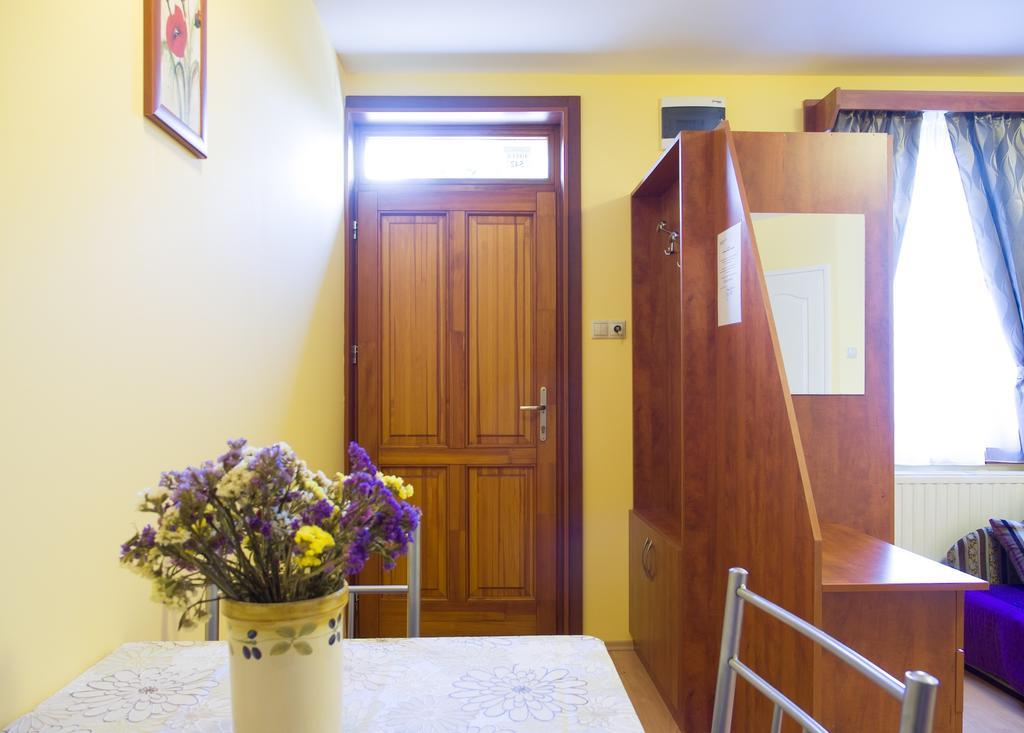 Aqua Apartman Gyula Ngoại thất bức ảnh